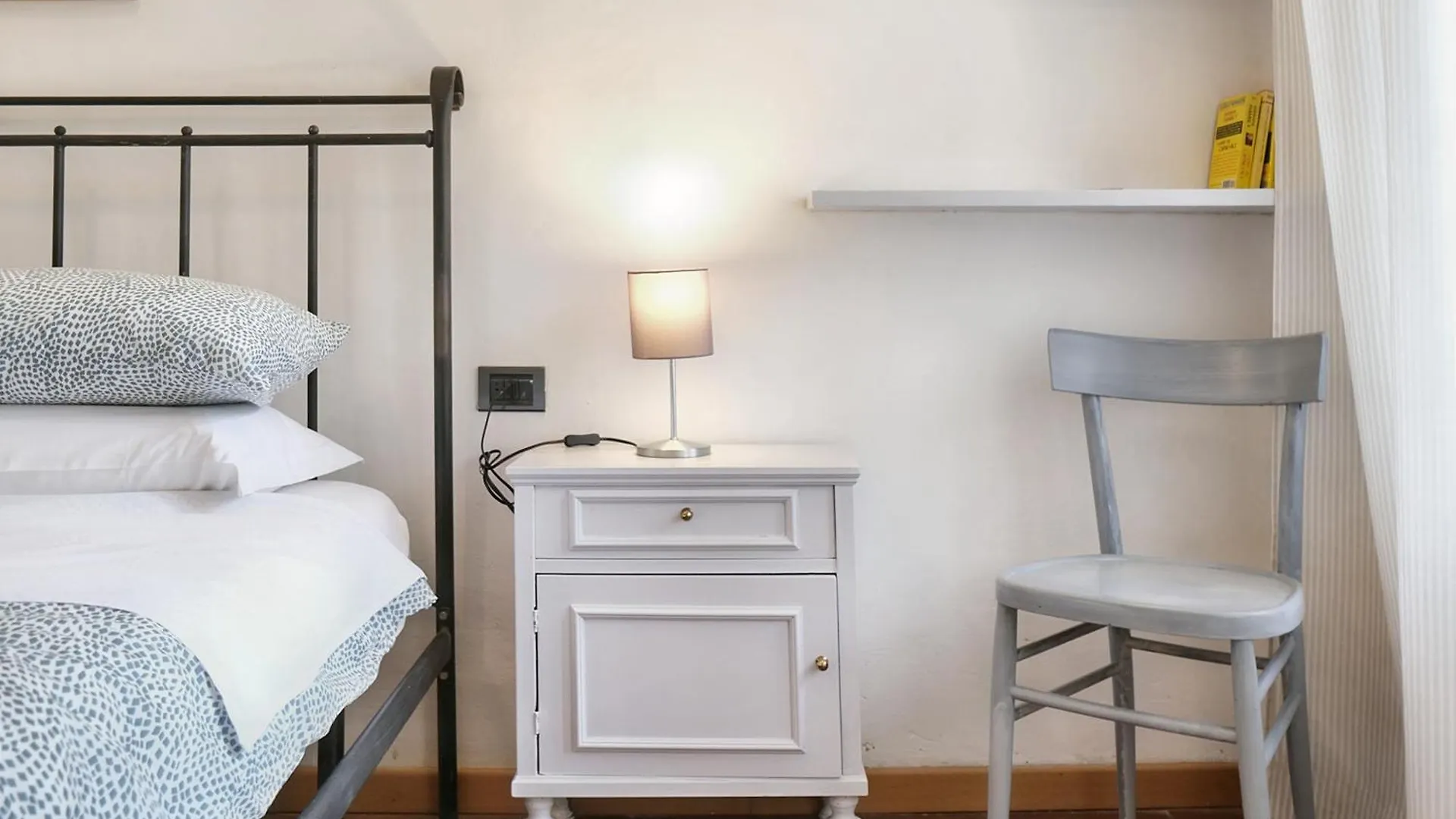 Wine Apartments Florence Montepulciano 0*,  Italien